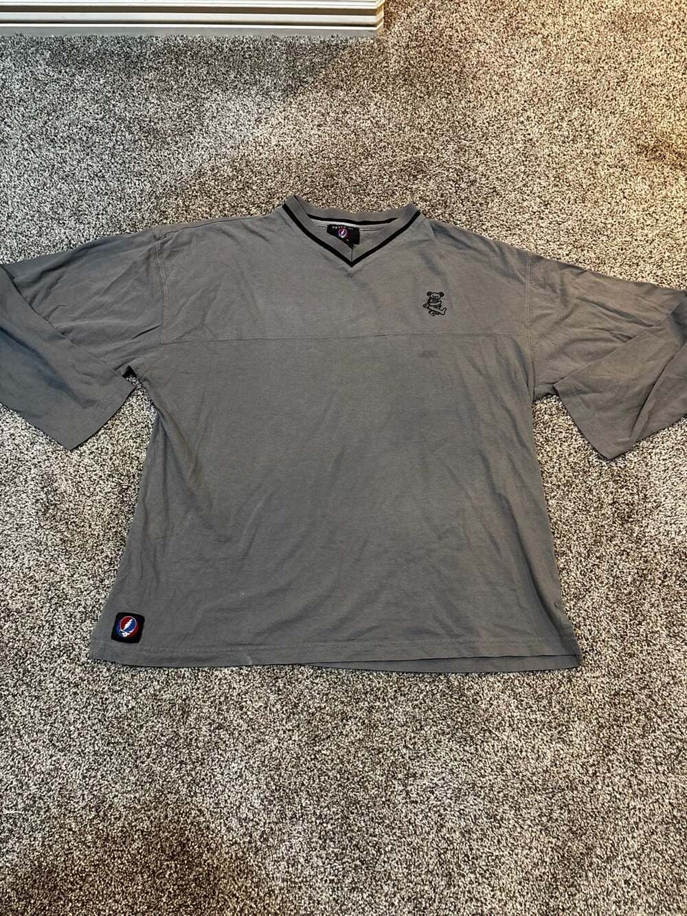 Vintage 1996 Grateful Dead Dancing Bear Embroidered V-Neck Pullover Shirt